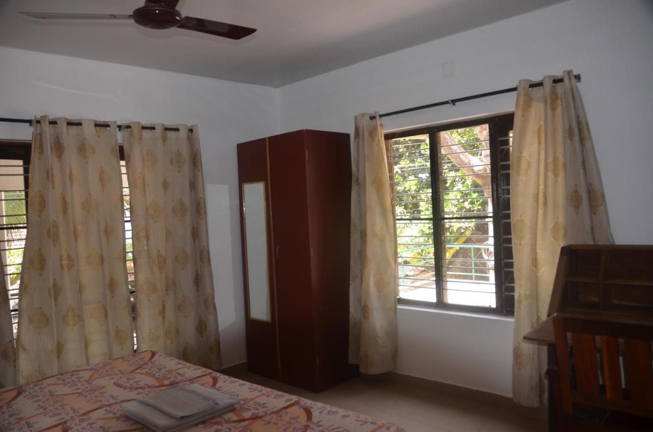 Arya Homestay Bougain Villa Gokarna  Luaran gambar