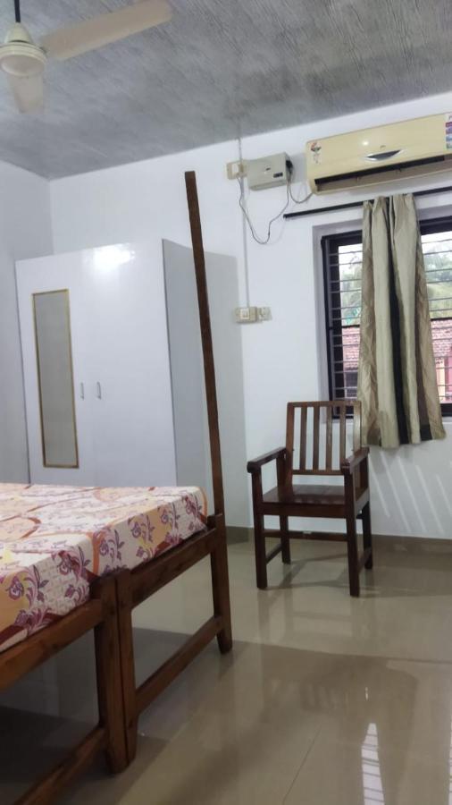 Arya Homestay Bougain Villa Gokarna  Luaran gambar