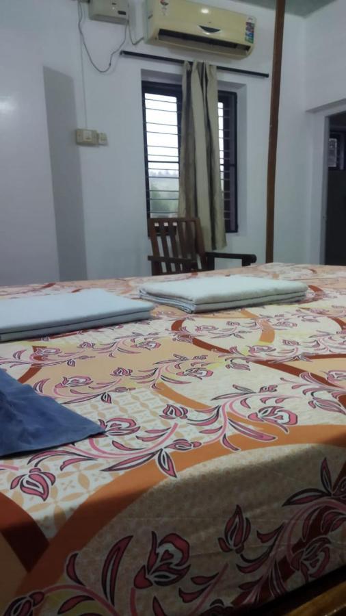 Arya Homestay Bougain Villa Gokarna  Luaran gambar